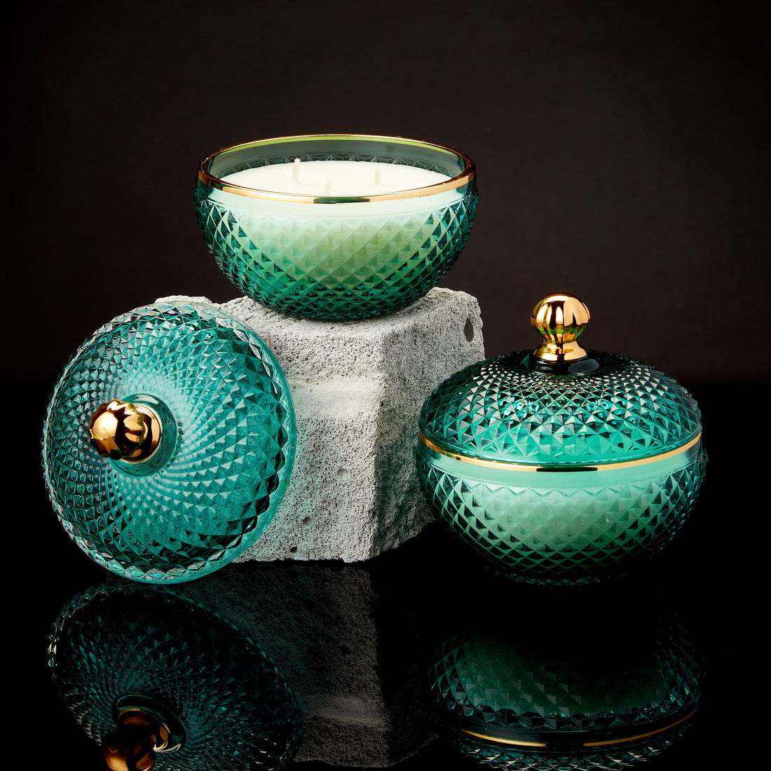 Alpine Love Scented Candle in Peacock Green Luna Glass